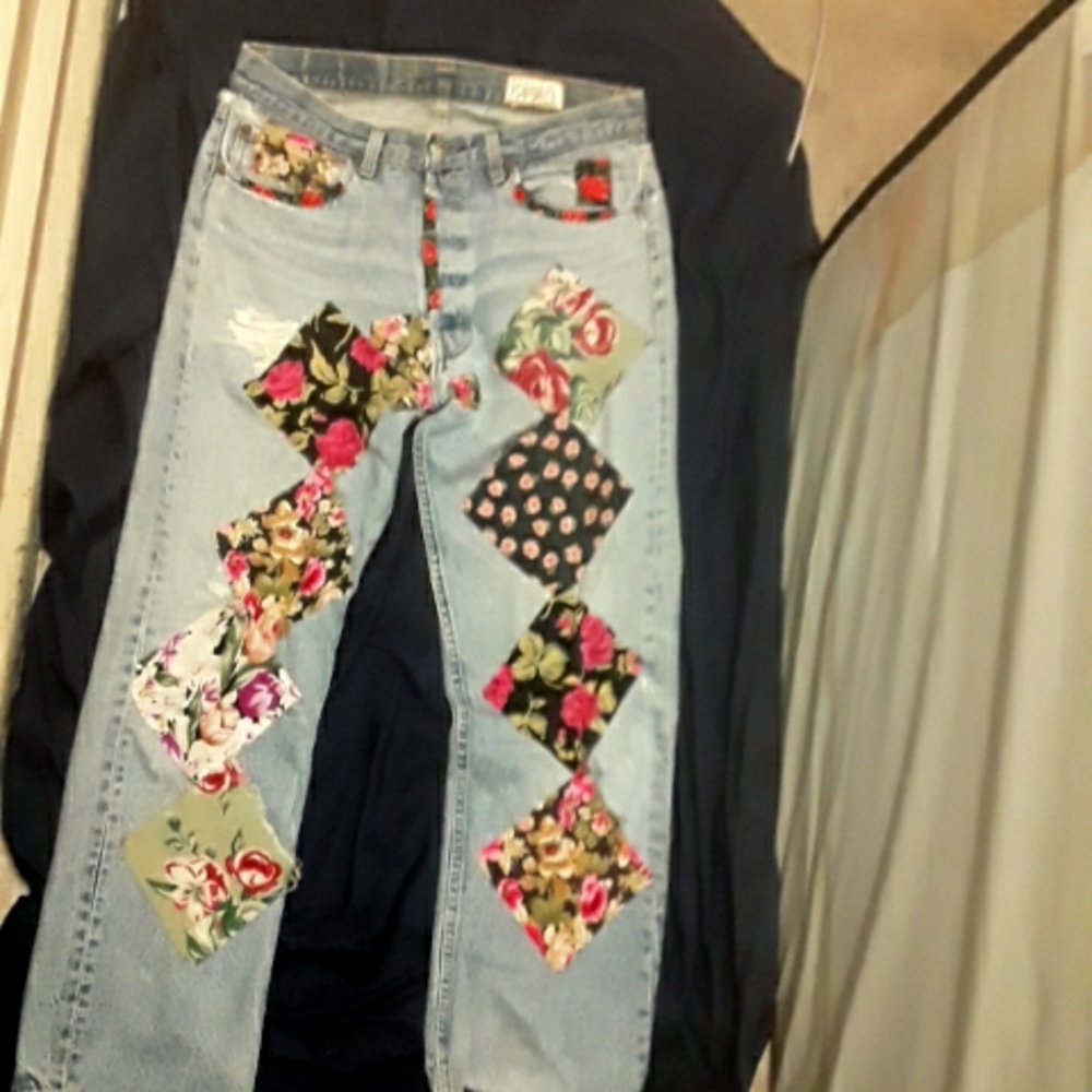 Altered Floral Levi's 501
